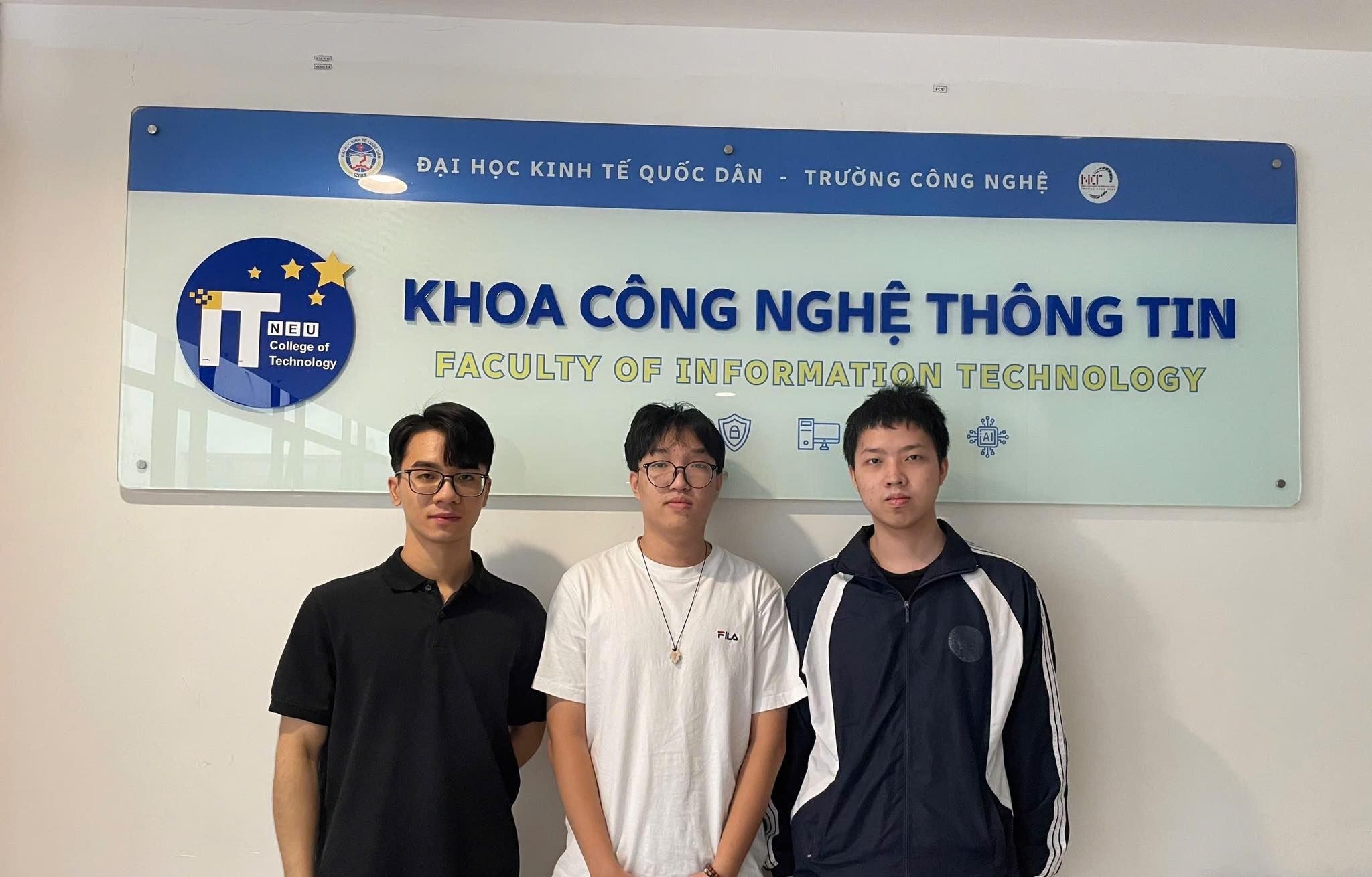 Sinh viên Đại học Kinh tế quốc dân ghi dấu ấn tại Olympic AI miền Bắc 2025