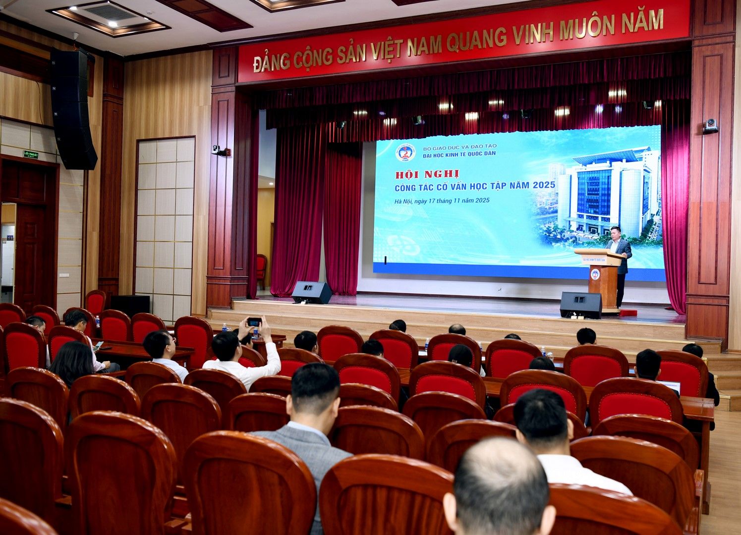 Hội nghị tổng kết công tác CVHT năm 2025 tại Đại học Kinh tế quốc dân